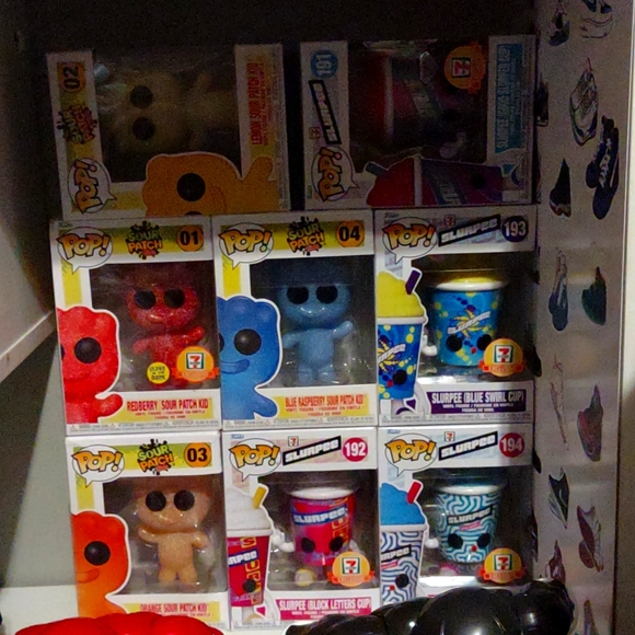 Funko pops - Picture 7 of 12